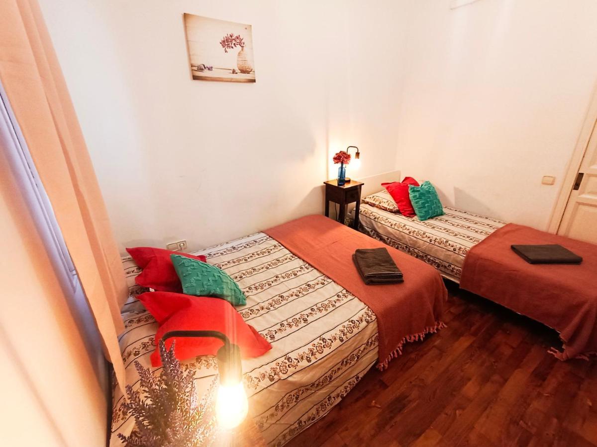Urquinaona Rooms Барселона Екстер'єр фото