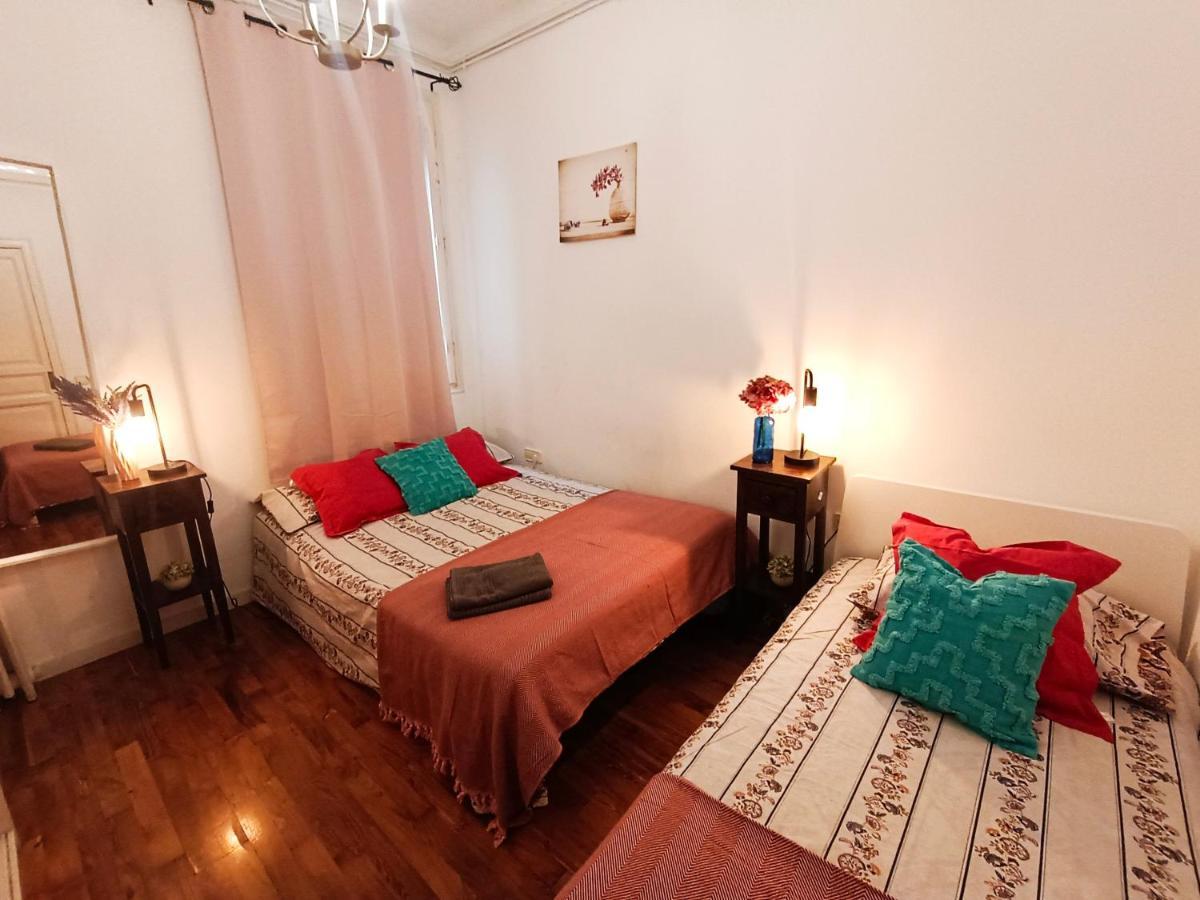 Urquinaona Rooms Барселона Екстер'єр фото