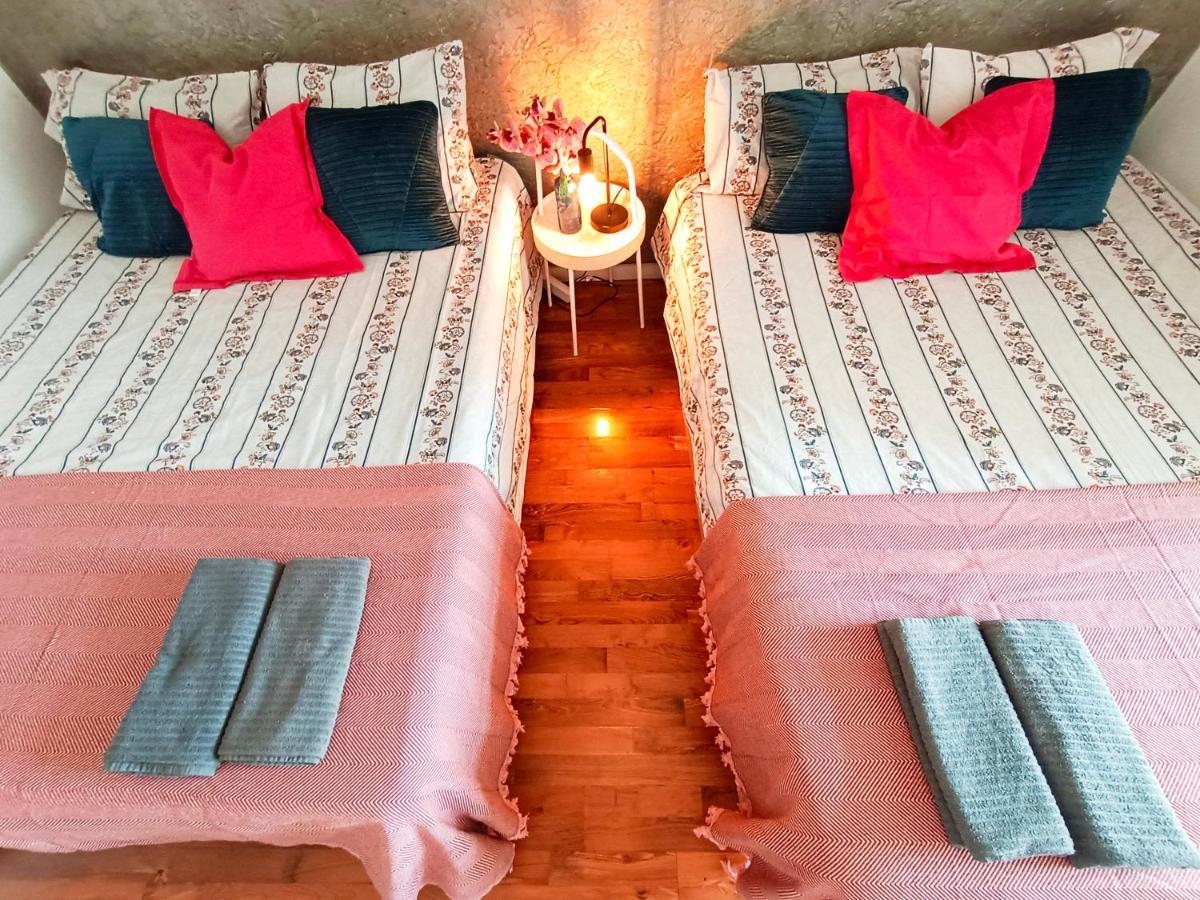 Urquinaona Rooms Барселона Екстер'єр фото